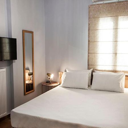אתונה Pagrati Hilton Location Bentzi Family Suite 5 מראה חיצוני תמונה