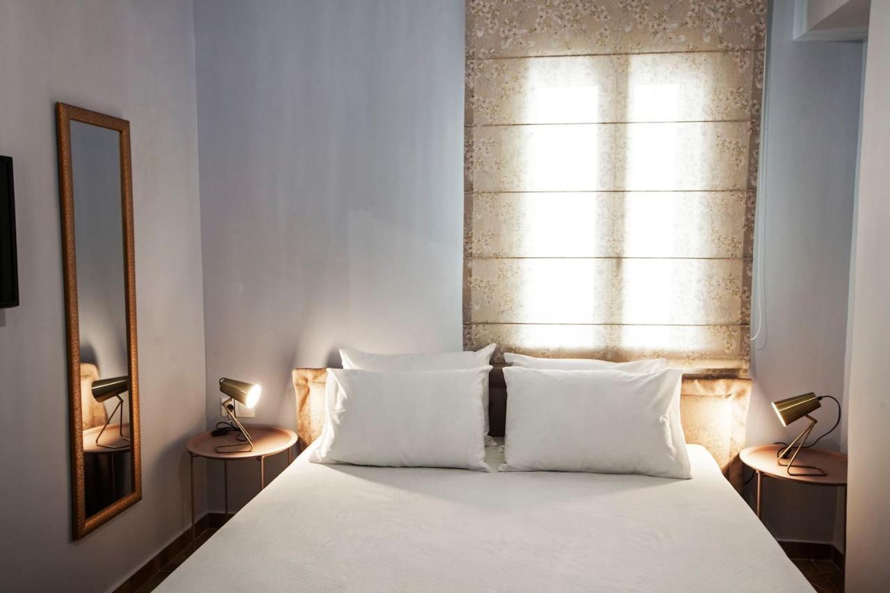 אתונה Pagrati Hilton Location Bentzi Family Suite 5 מראה חיצוני תמונה